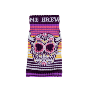 Keep your beer cold and your hands dry with this stylish serape-inspired knit beer sleeve. Match with our Serape Crew Sock for a true style statement.